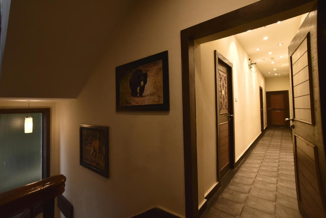 Casa Broadway-A Boutique Hotel โกลกาตา ภายนอก รูปภาพ