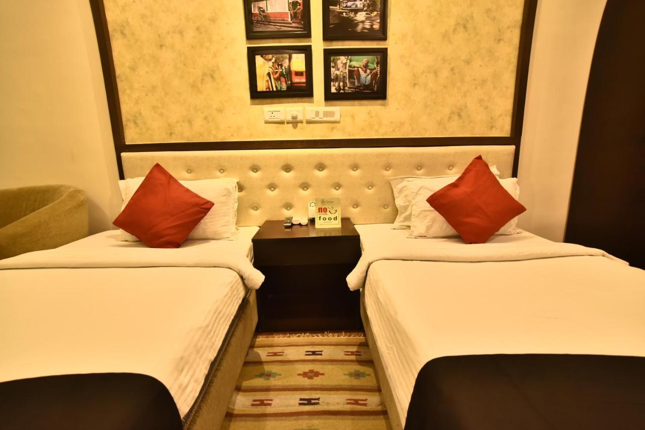Casa Broadway-A Boutique Hotel โกลกาตา ภายนอก รูปภาพ