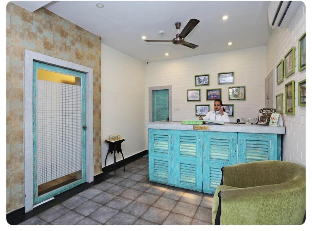 Casa Broadway-A Boutique Hotel โกลกาตา ภายนอก รูปภาพ