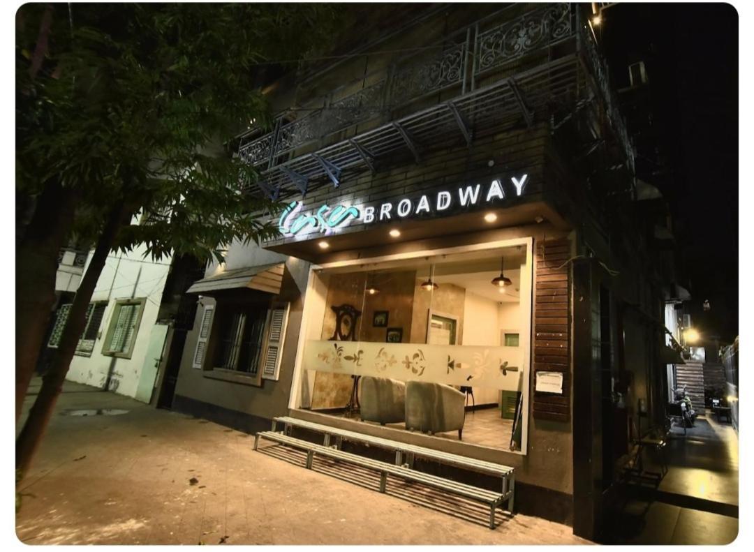Casa Broadway-A Boutique Hotel โกลกาตา ภายนอก รูปภาพ