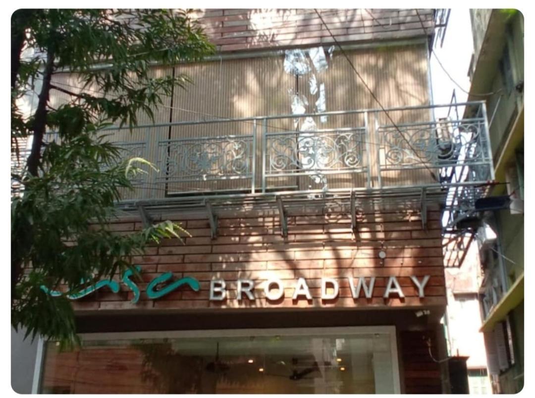 Casa Broadway-A Boutique Hotel โกลกาตา ภายนอก รูปภาพ